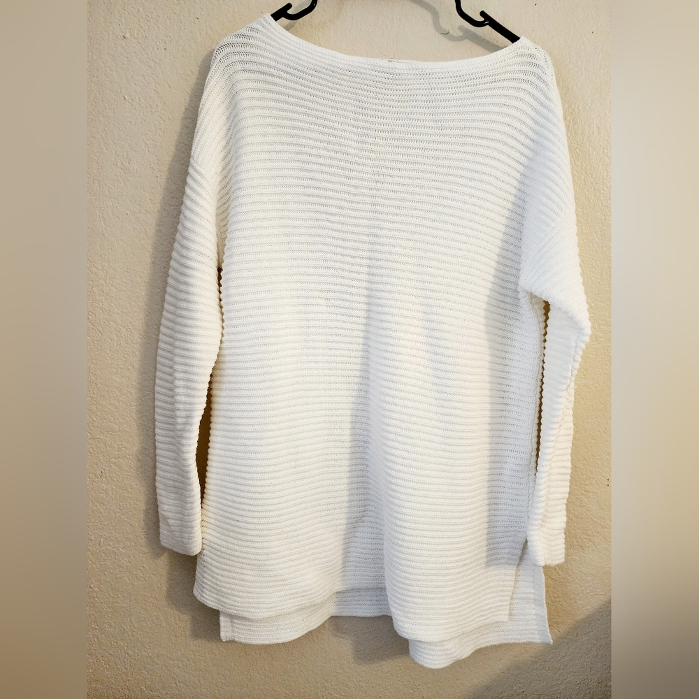 Vince Camuto Elegant White Sweater